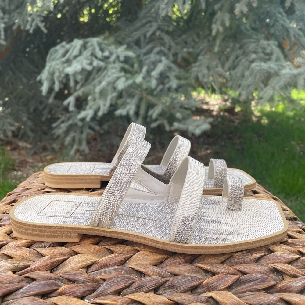 Dolce Vita Isala Snake Embossed 3-strap Toe Ring Shimmery Flat Sandals. Size 7 - Picture 3 of 9